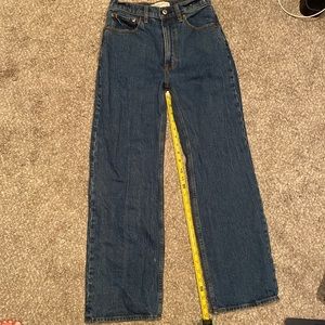 Abercrombie and Fitch the 90s Relaxed Jean High Rise